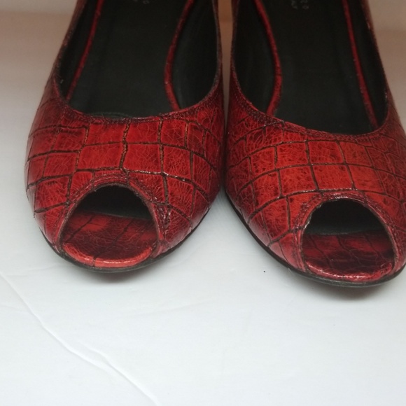 Donald J Pliner peep toe heels - Picture 4 of 7